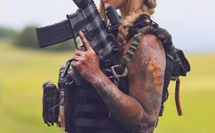 动漫女孩受辱过程